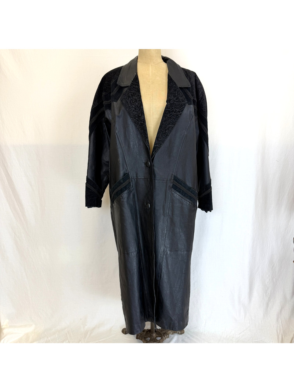 Vintage Y2K Era Black Long Leather Trench Coat Jacket #0414 SZ MED